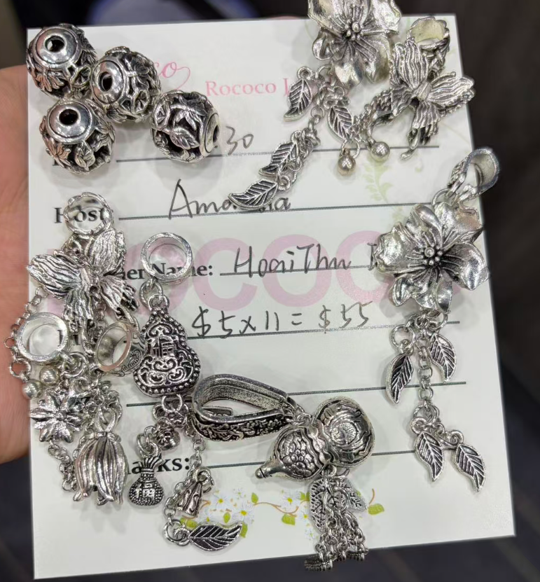 HoaiThu Dinh Special Link from Rococo Jewelry