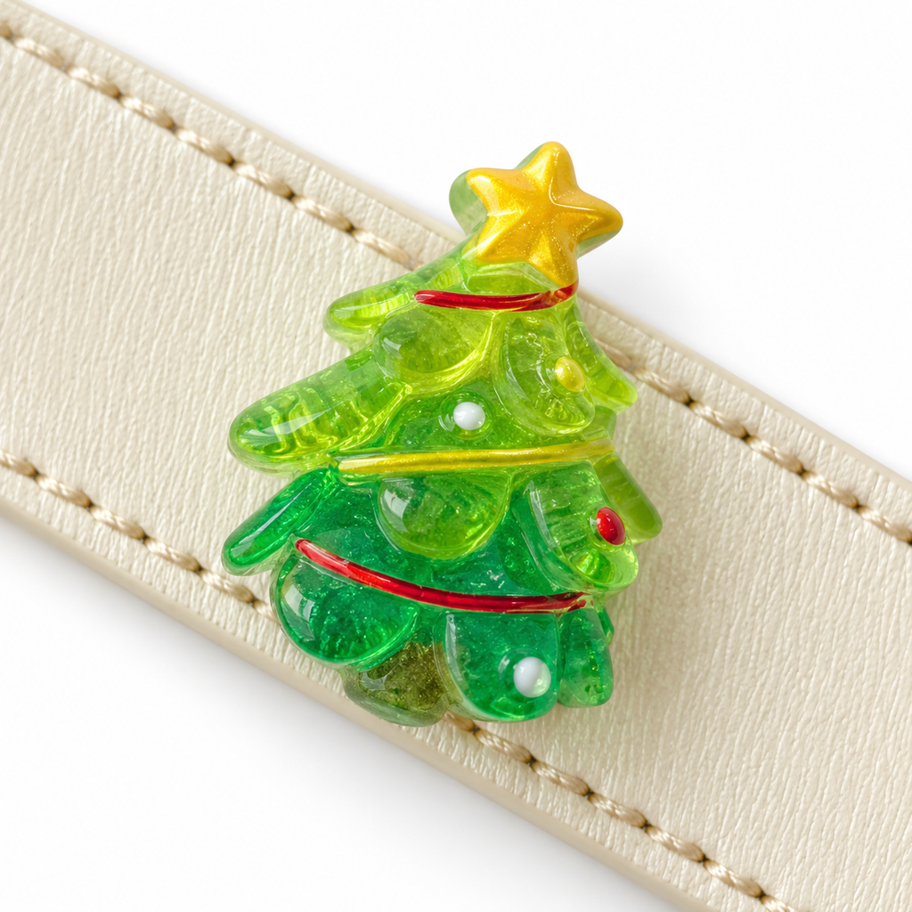 Evergreen Christmas Cream Beaded Pet Collar - central decorative accent detail