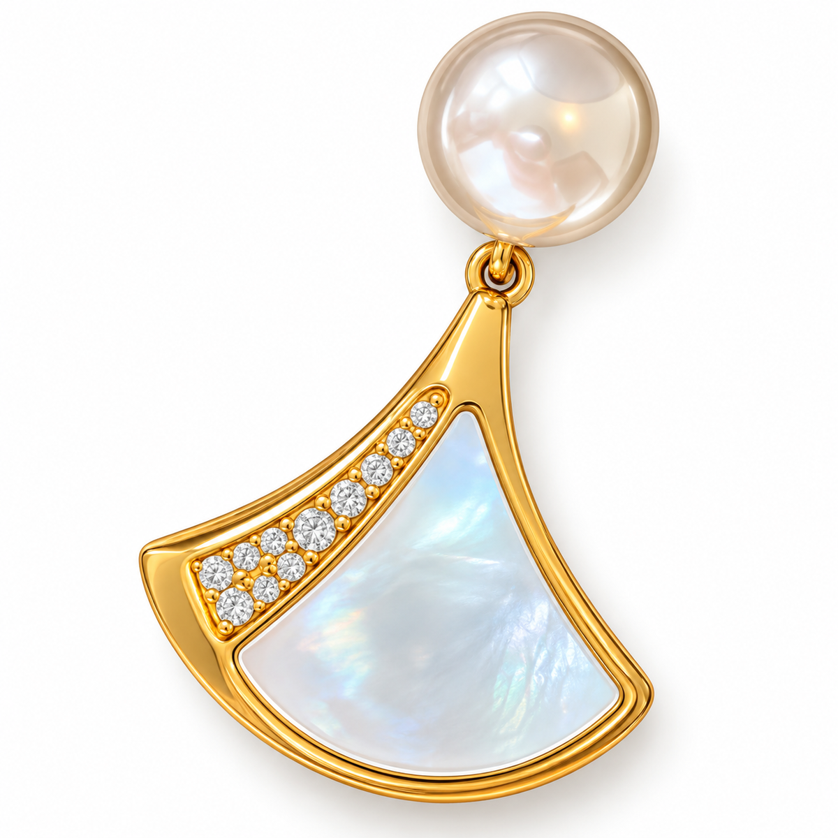 Fan Pearl Stud Earrings - close detail