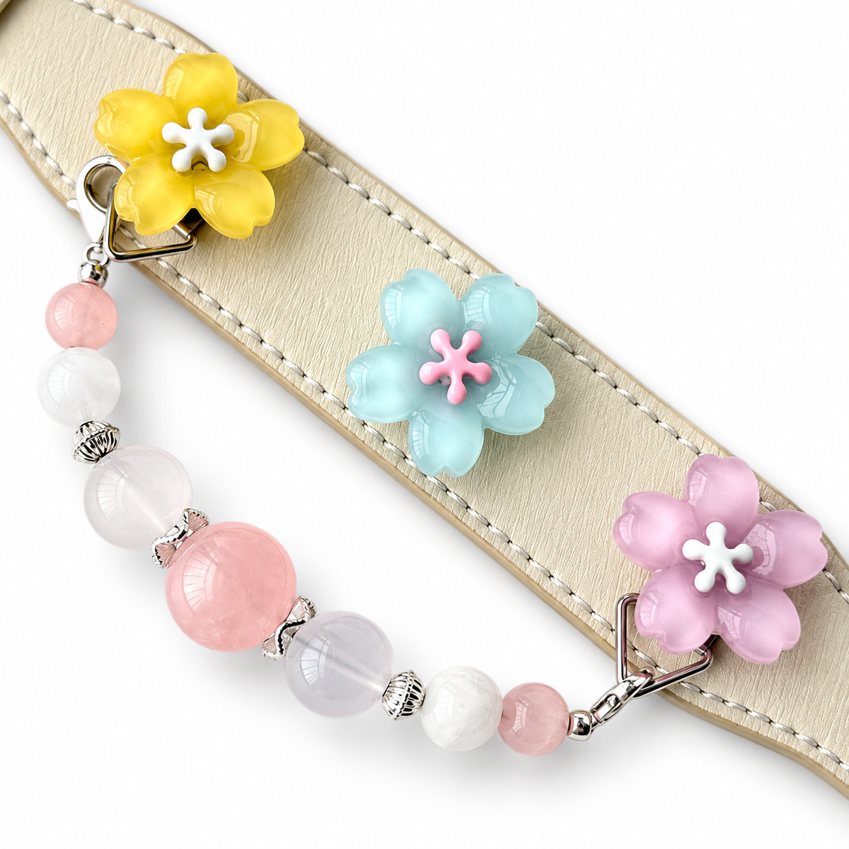 Pink Meadow Blossom Beaded Pet Collar - central bead detail