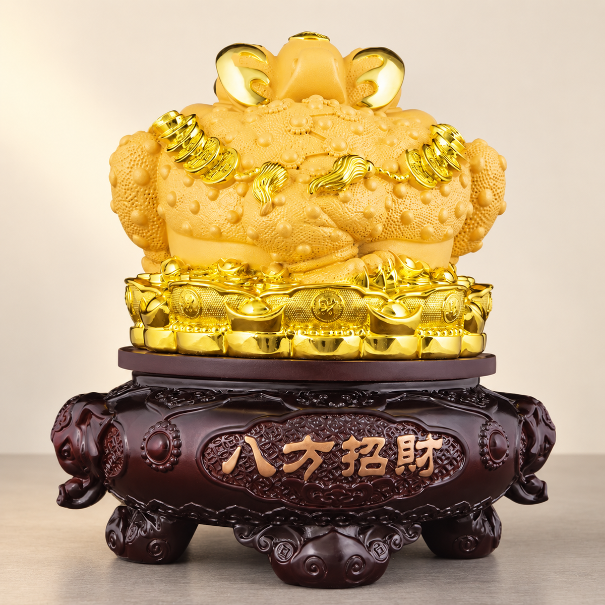 Golden money frog ornament — rear view