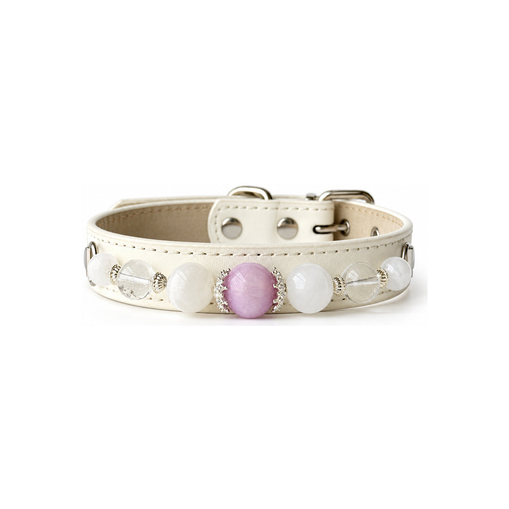 Lilac Snow Beaded Pet Collar - front view