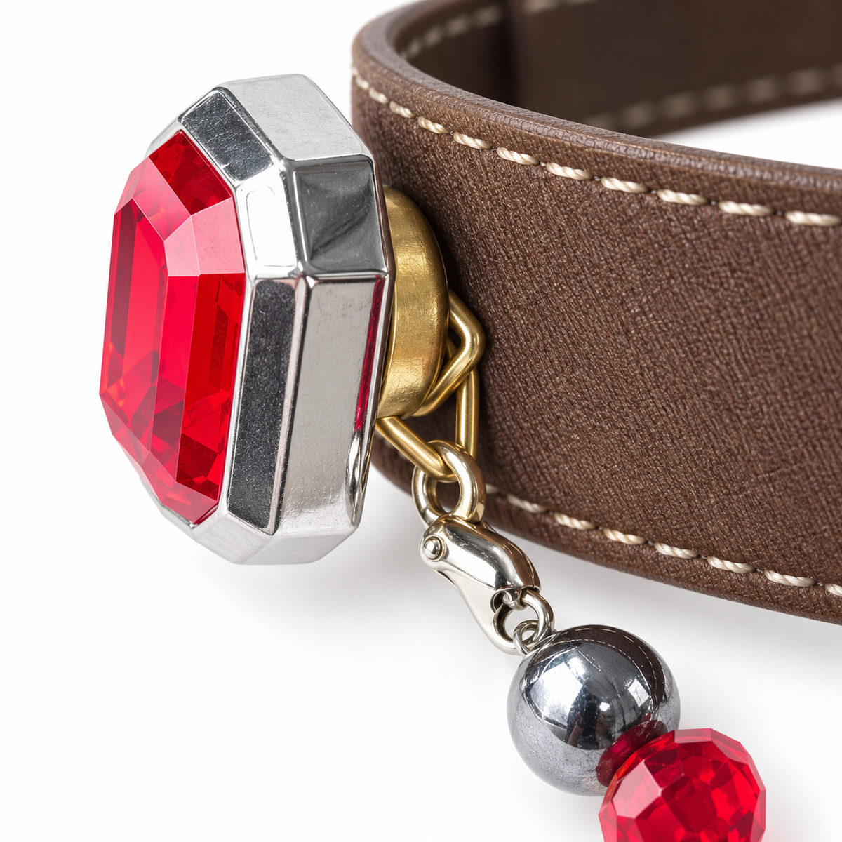 Scarlet Mocha Facet Beaded Pet Collar - decorative accent and clasp detail